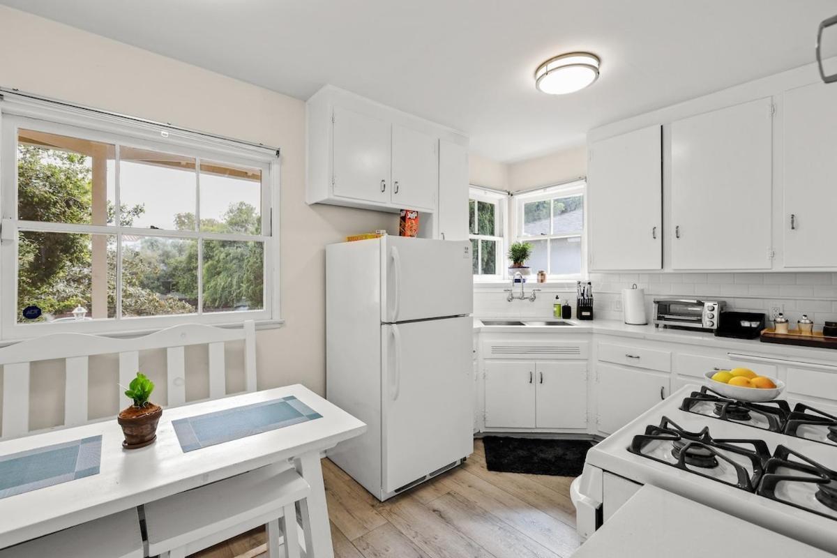 Casa vacanze Dazzling Westside 4 Bedroom Home-minutes To The *